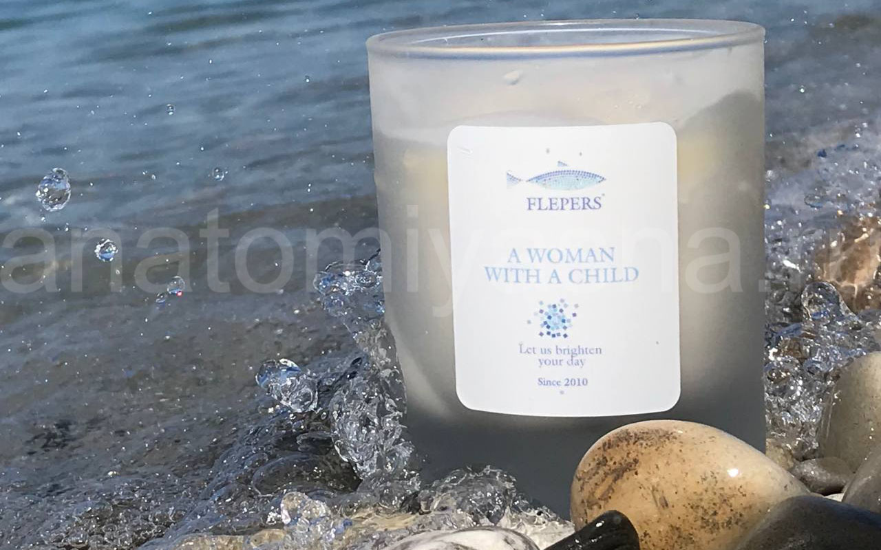 отзыв о Свеча Flepers A woman with a child фото 2